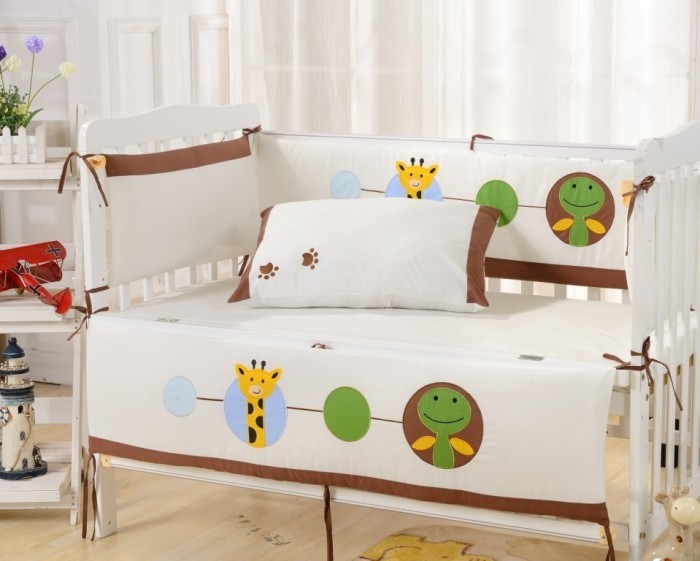 Постельное белье в кроватку DK-26 147 х 112 (c бортиком)