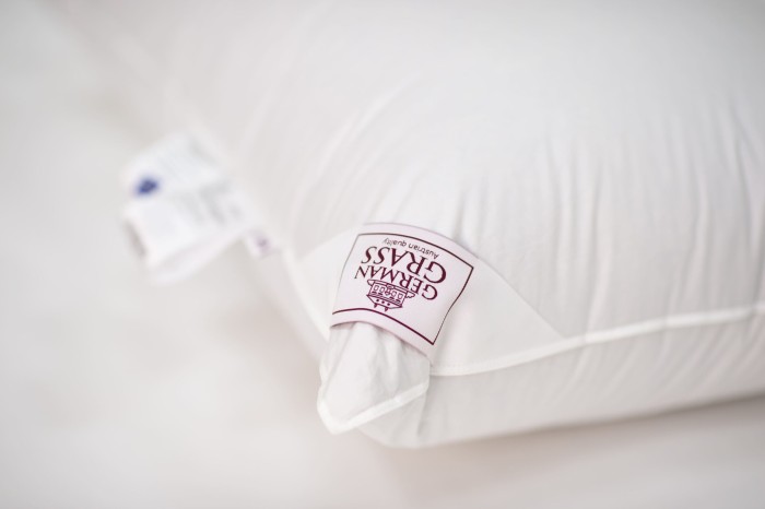 Подушка SILVER DOWN GRASS средняя 60х80