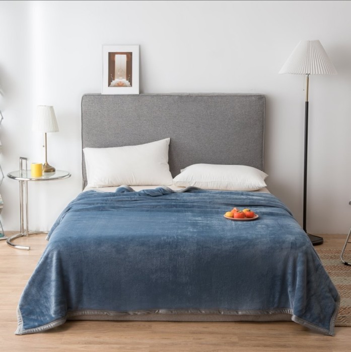 Плед Madison MAD2325-11