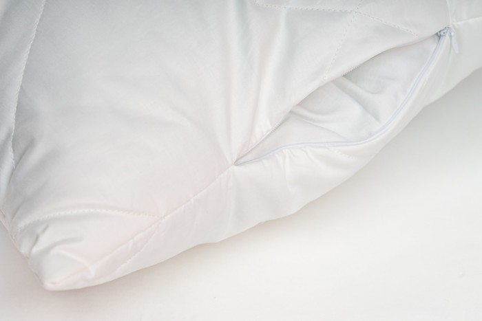 Подушка стеганая на молнии German Grass BAMBOO FAMILIE BIO 50 х 68 см. регулируемая