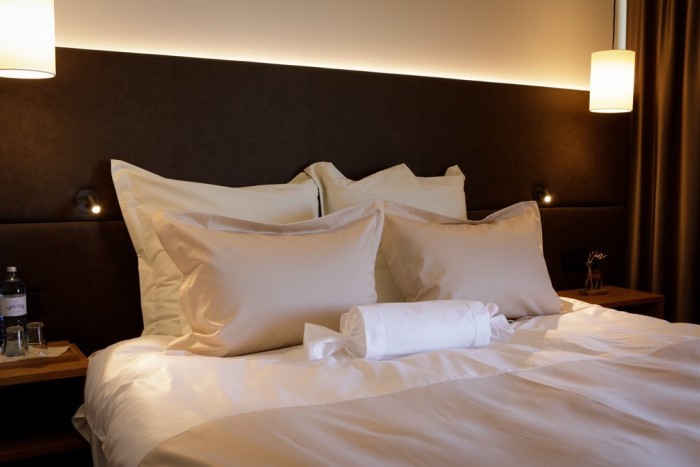 1004-017 Постельное белье Twist white&beige Евро