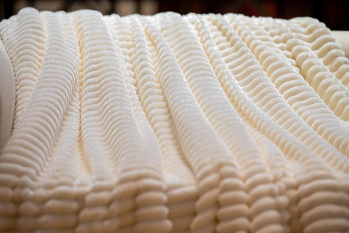 Полоса (молоко) Покрывало 160х220