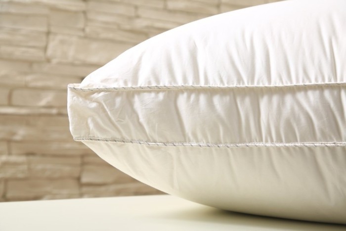 Подушка Anna Flaum SAHNE подушка 50х70 см средняя