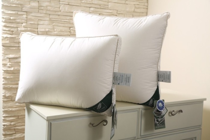 Подушка Anna Flaum SAHNE подушка 50х70 см средняя