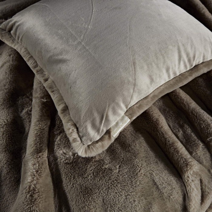 Ричард (беж) Наволочка 45х45