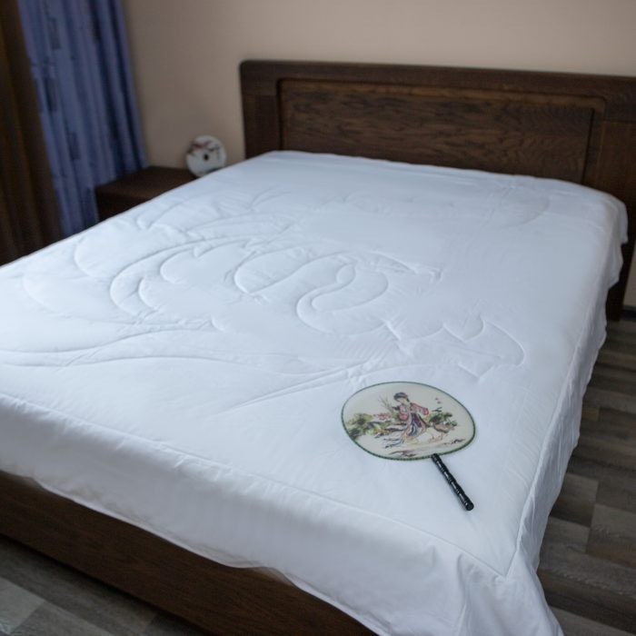 Одеяло стеганое легкое «Шелковый путь» 160х210