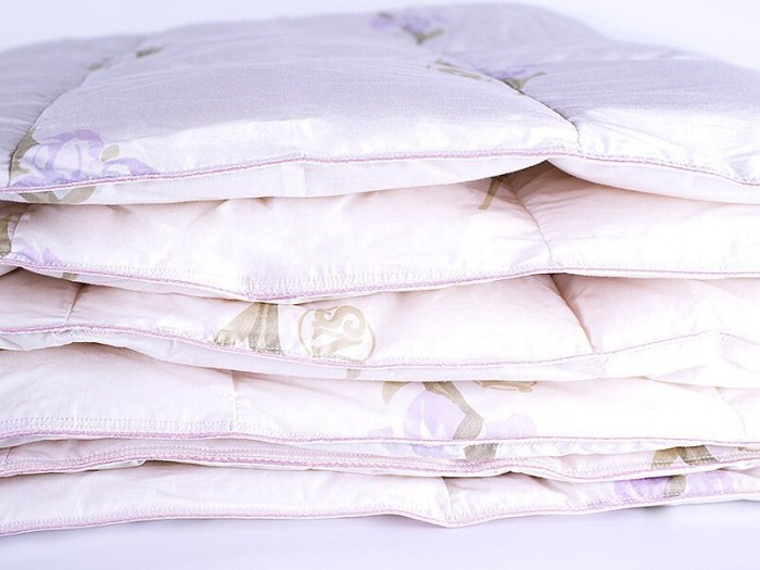 Одеяло кассетное теплое "Царственный Ирис" 220 х 240