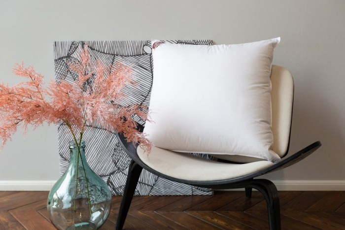 Подушка ROYAL DOWN GRASS средняя 68х68