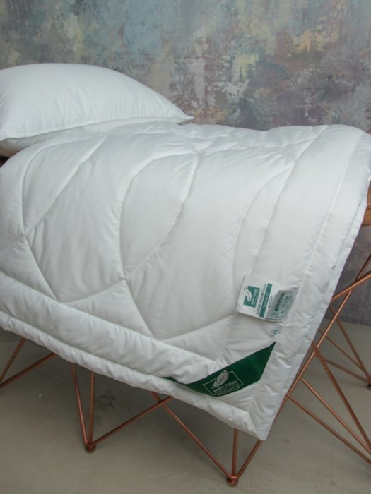 Одеяло FLAUM AKTIV 200x220 легкое