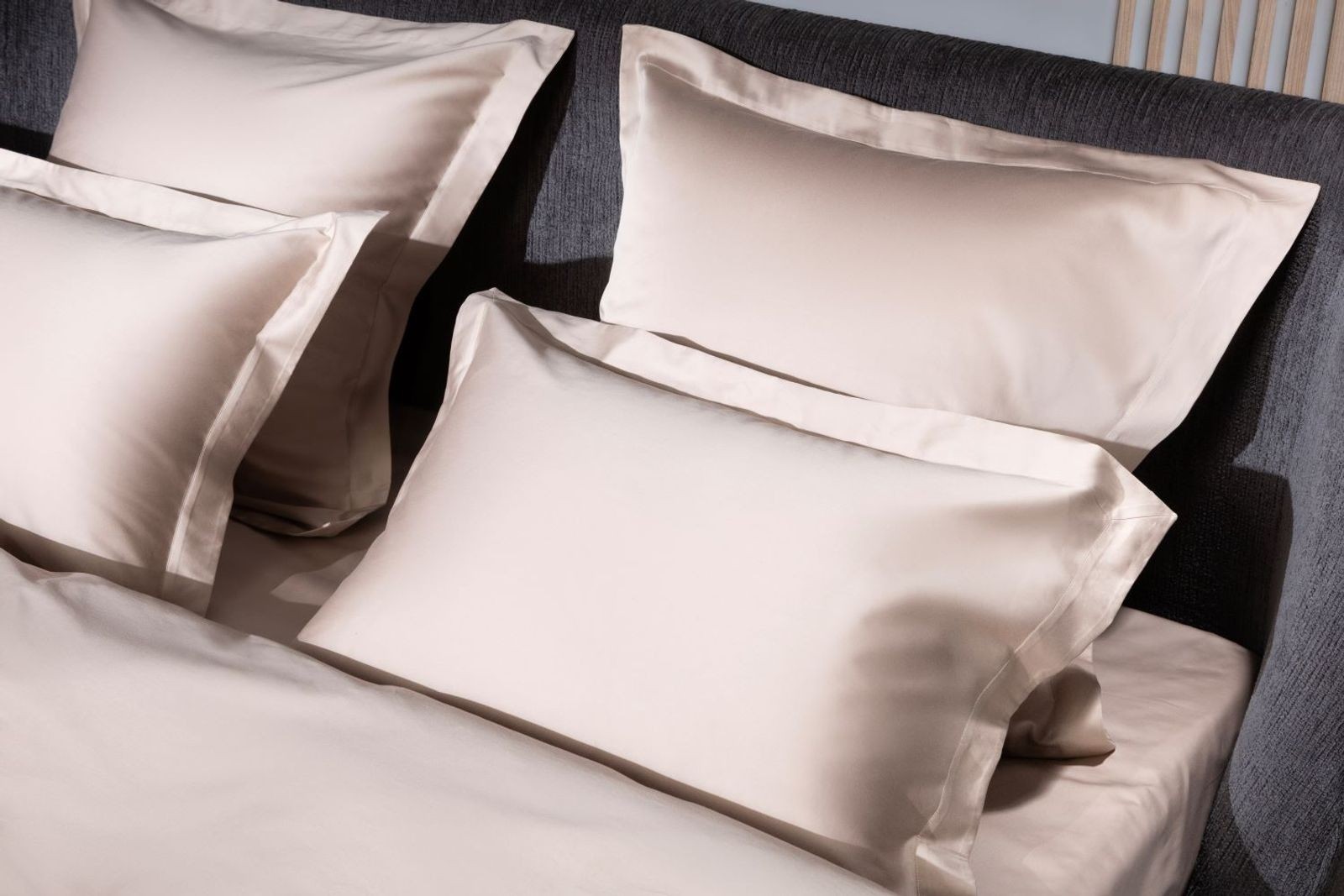 Простыня на резинке Nude Pink Allure Grass 200х200х40