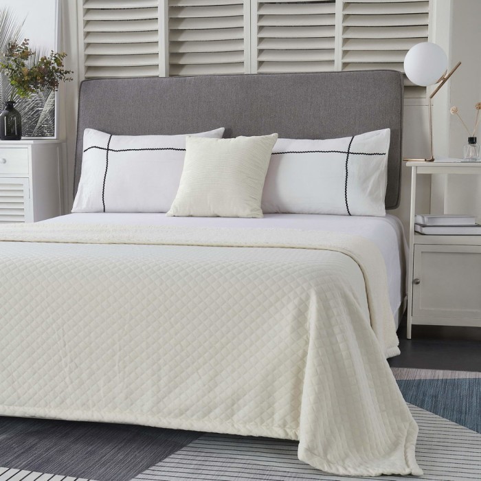 Гранд (молоко) 220х240 Покрывало Трикотаж