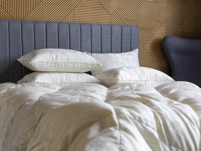 Одеяло SILK DOWN GRASS всесезонное 150х200