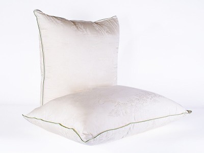 Подушка средняя &quot;Таинственный ангел&quot; 50 х 90 см