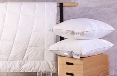 Подушка  классическая с кантом German Grass PREMIUM FAMILIE NON-ALERGENIC 50 х 68 см. средняя