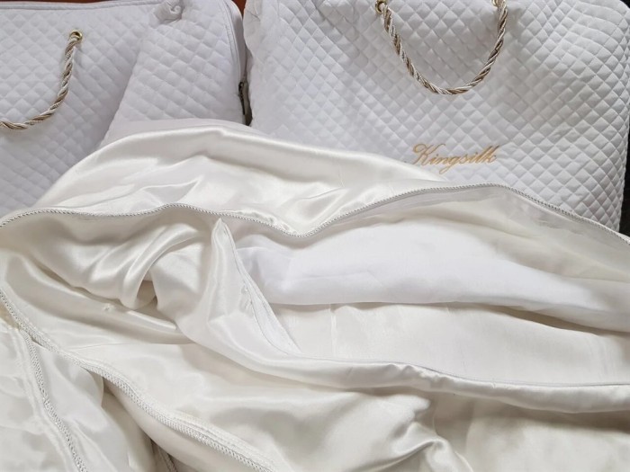 Одеяло Elisabette PREMIUM Kingsilk всесезонное шелковое P-AA-150-1-Bel белое