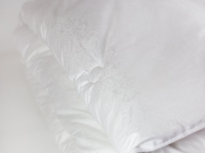 Одеяло PAISLEY SILK GRASS всесезонное 200х200