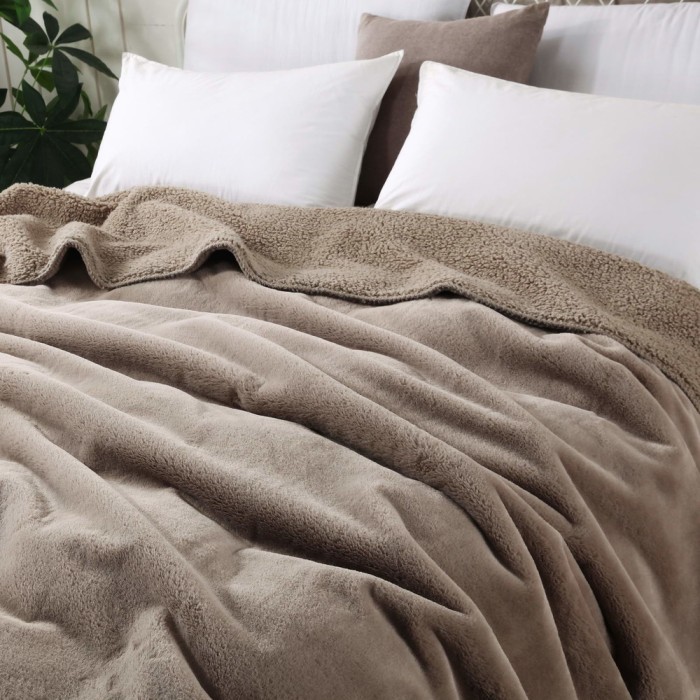 Аурелия (беж) Плед 160х220