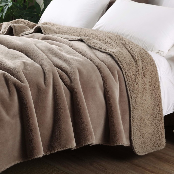 Аурелия (беж) Плед 160х220