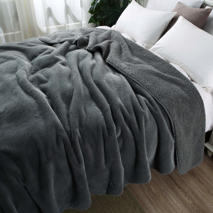 Аурелия (антрацит) Покрывало 160х220