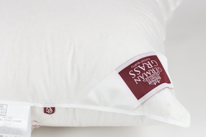 Подушка ROYAL DOWN GRASS мягкая 50х68