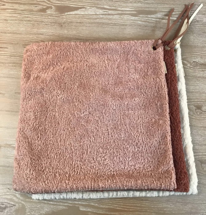 Лама (пепел.роза) Наволочка 45х45