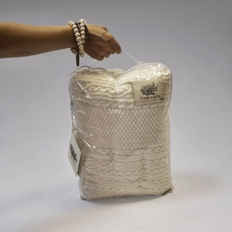 Вязаный плед "Уютное совершенство"