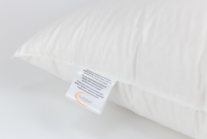 Подушка ROYAL DOWN GRASS средняя 50х68