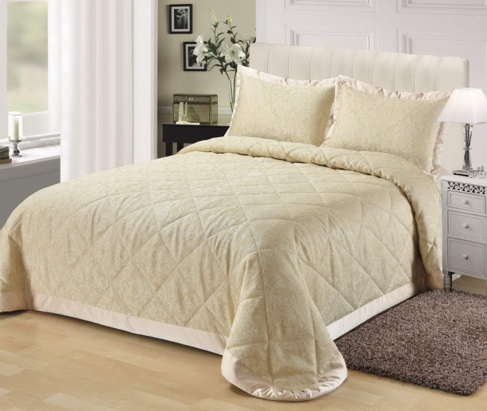 Камида (крем) Покрывало 240х260