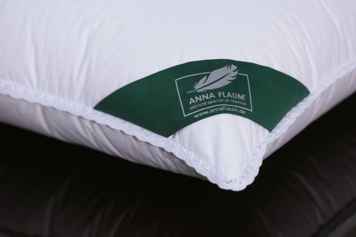 Подушка детская Flaum WEISS 50х70 мягкая 350 гр.