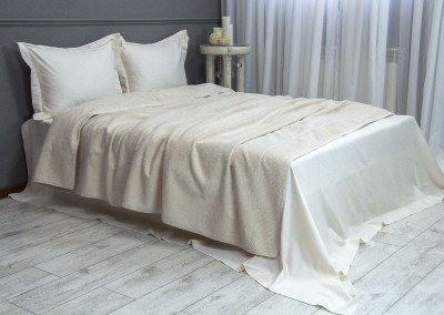 Постельный набор Готье (бежевый) с покрывалом евро