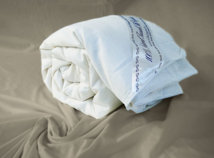 Одеяло "Optima" (Tussah+сатин) 1,5-спальное 140Í205 (среднее 650гр)