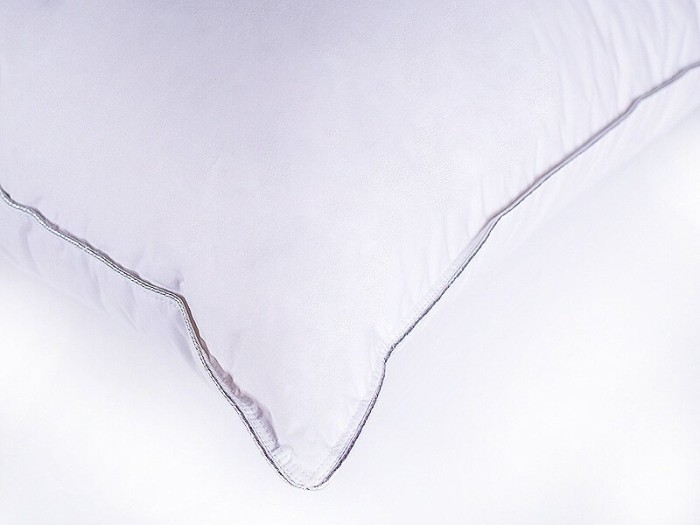 Подушка упругая "Серебряная мечта" 70 х 70 см