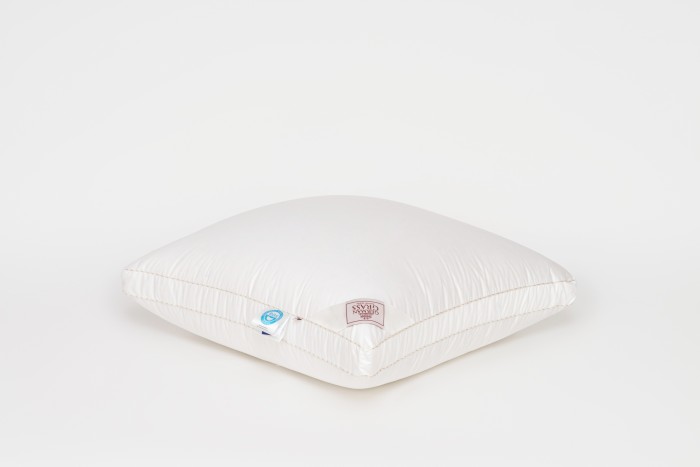 Подушка KING DOWN GRASS средняя с бортиком 68х68