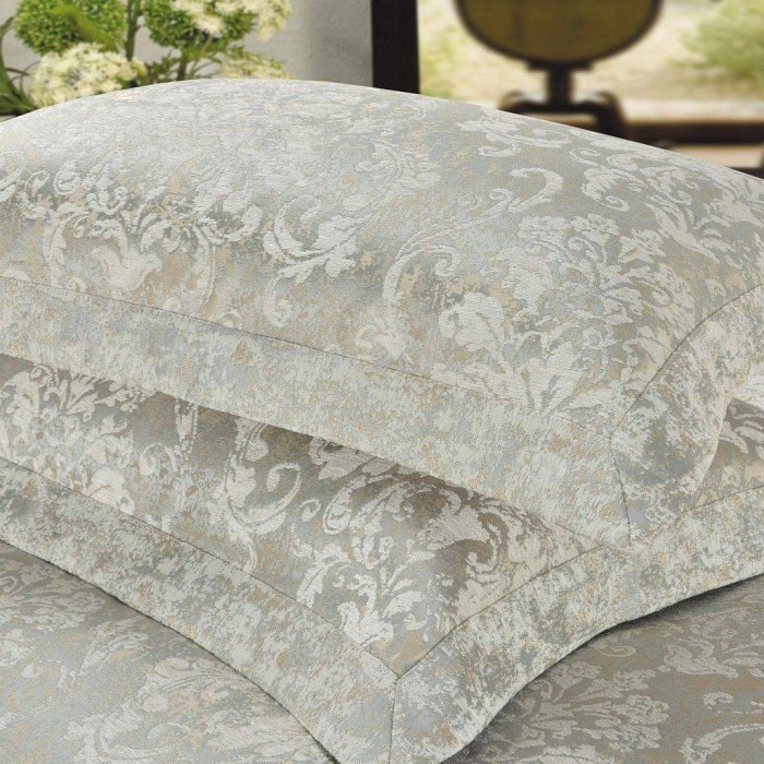 Ивина (молоко) Покрывало 240х260