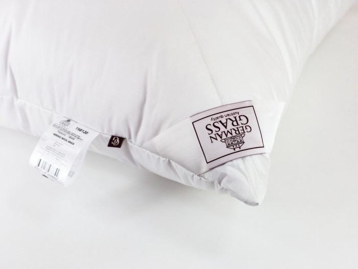 Подушка MERINO WOOL GRASS регулируемая 68х68