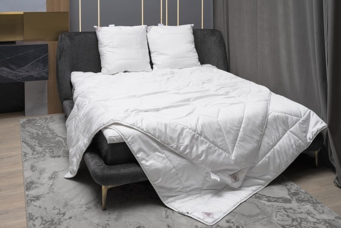 Подушка MERINO WOOL GRASS регулируемая 68х68