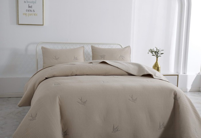 Жаклин (беж) Покрывало 230х250