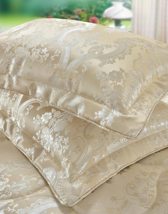 Бенедект (молоко) Покрывало 240х260