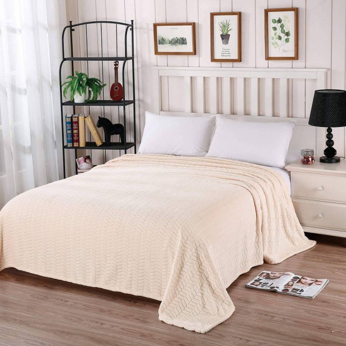 Орфей (молоко)  Покрывало 220х240