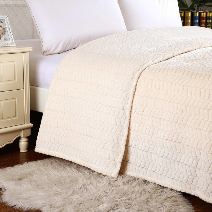 Орфей (молоко)  Покрывало 220х240