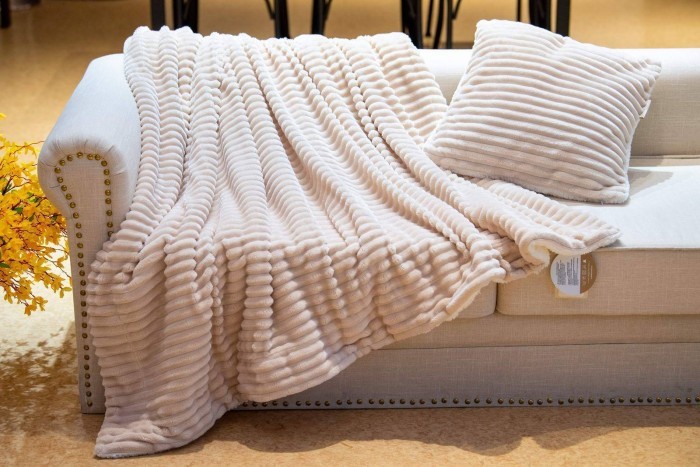 Полоса (беж ) Покрывало 160х220