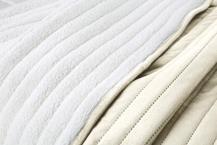 Либерти (молоко) Покрывало 220х240