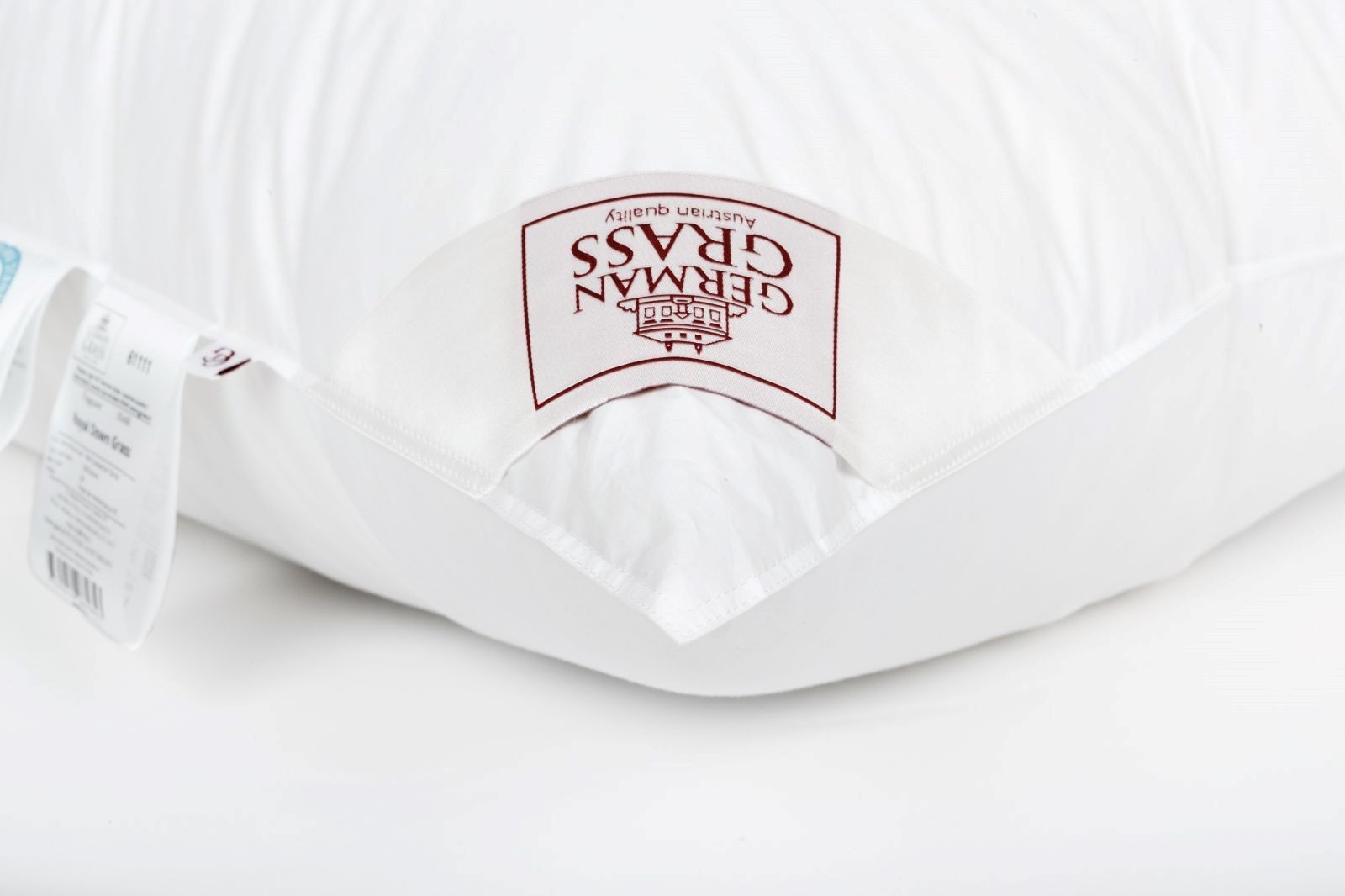 Подушка ROYAL DOWN GRASS средняя 33х45