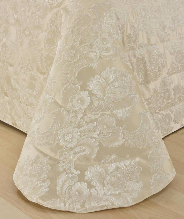 Дельфина (молоко) Покрывало 240х260