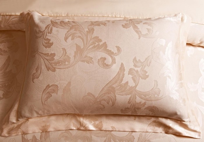 Лукреция №1 Жаккард Евро Комплект постельного белья