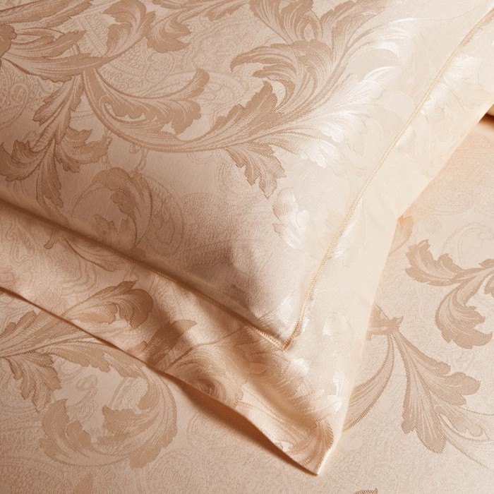 Лукреция №1 Жаккард Евро Комплект постельного белья