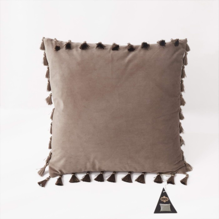 Несси (серая) Наволочка 45х45