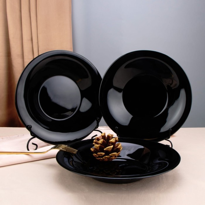 Набор глубоких тарелок Arya из опалового стекла 6 ед Globe Черный