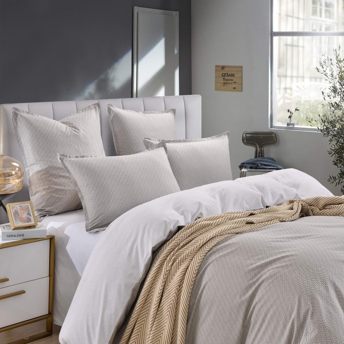 Сиэтл Комплект постельного белья сатин Евро 4н