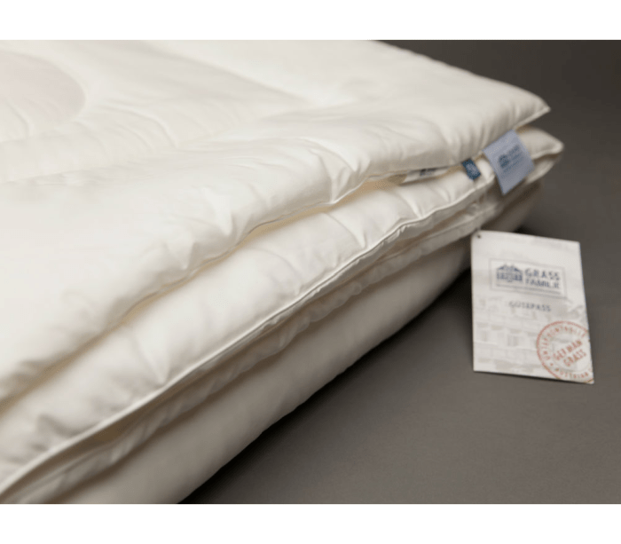 Одеяло стеганное с кантом German Grass TENCEL FAMILIE BIO 200 х 200 см. легкое